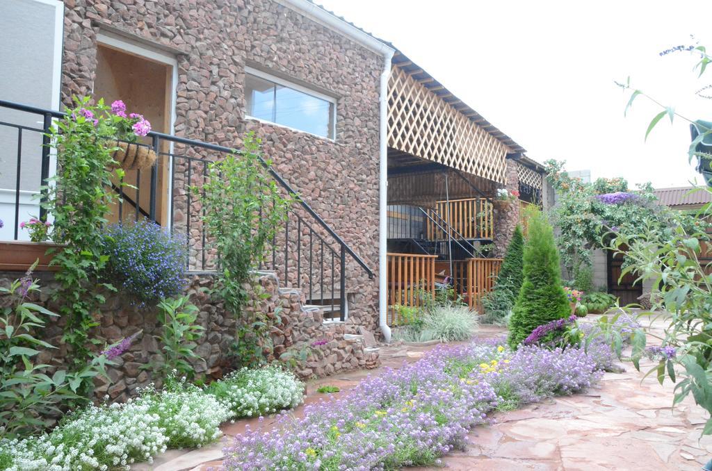 Guest House Fairy Tale Kaji-Say Екстериор снимка