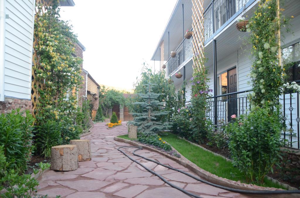 Guest House Fairy Tale Kaji-Say Екстериор снимка