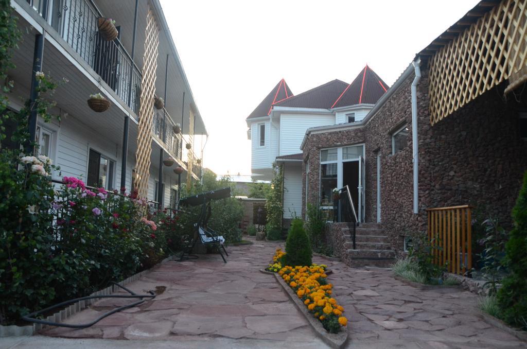 Guest House Fairy Tale Kaji-Say Екстериор снимка